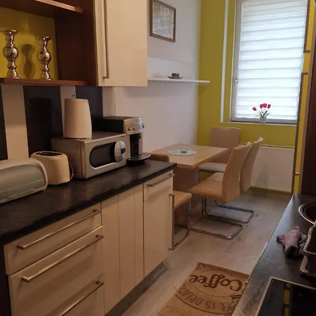 Mit Viel Platz شقة